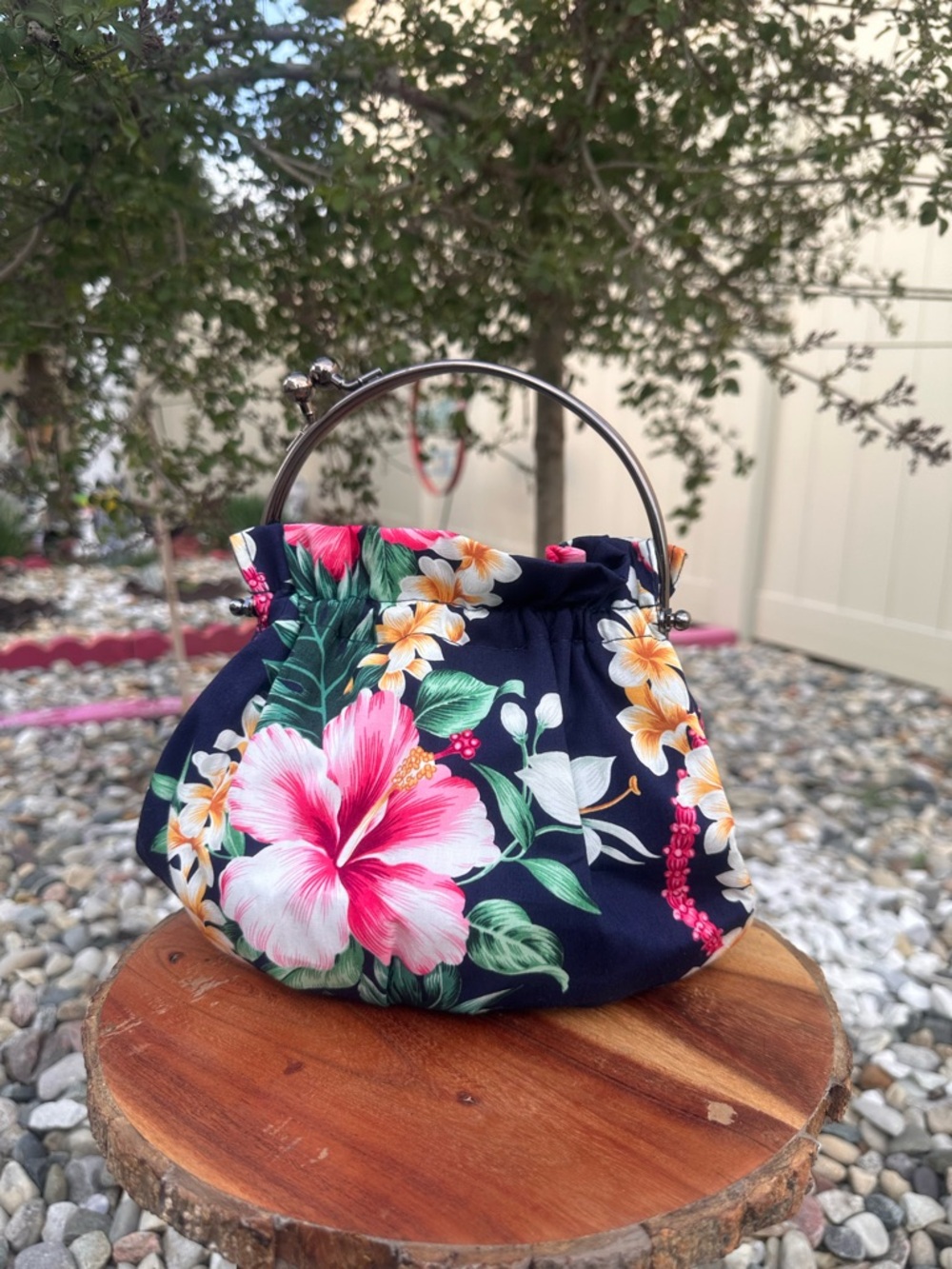 Abba Hawaii Hibiscus Floral Navy Wristlet Clutch